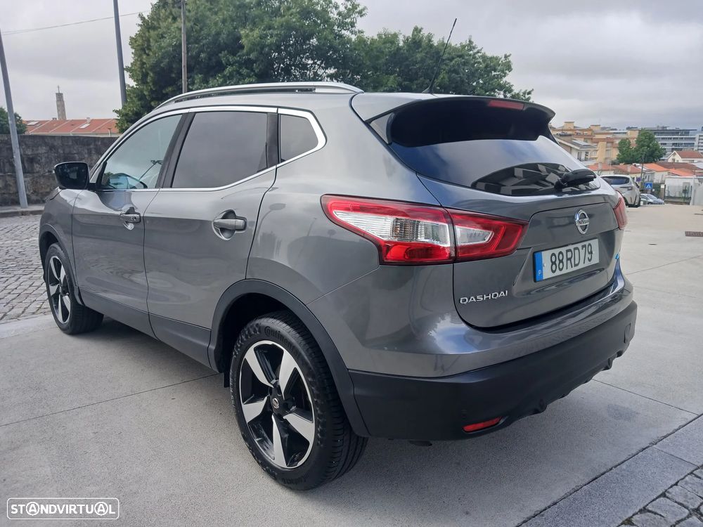 Nissan Qashqai 1.5 dCi N-Connecta RS+PS - 10