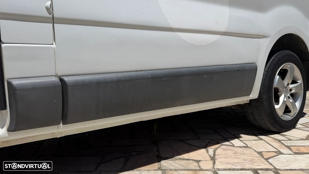 Renault Trafic 2.0 dCi 115 - 11