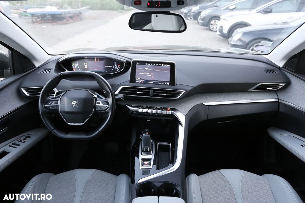 Peugeot 3008 PureTech 130 Stop & Start GPF EAT8 Allure - 6
