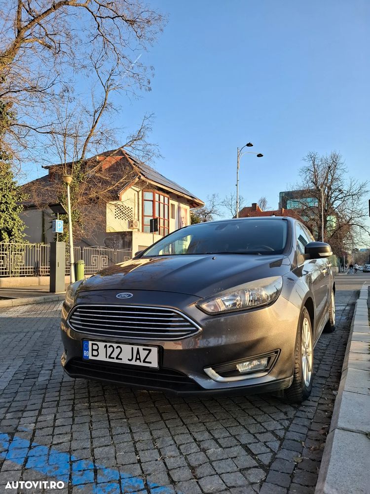 Ford Focus 1.0 EcoBoost Titanium - 3