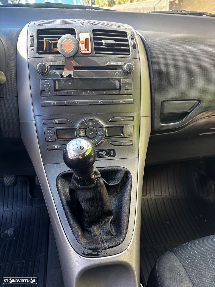 Toyota Auris 1.4 D-4D - 7