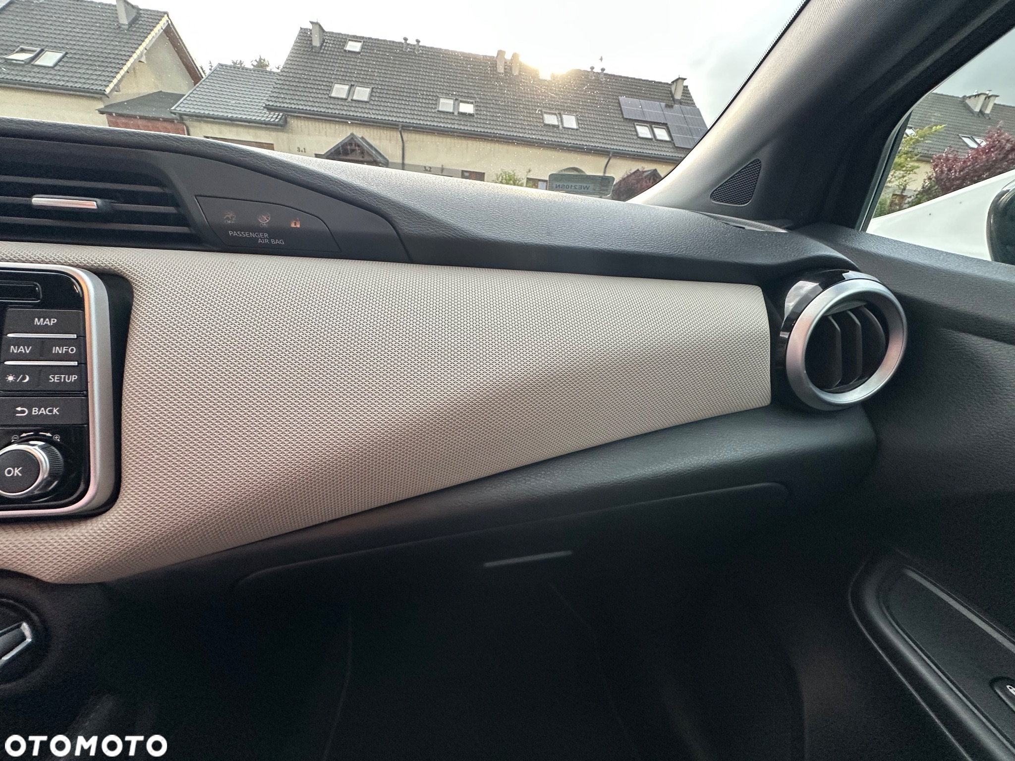 Nissan Micra 0.9 IG-T N-Connecta - 33