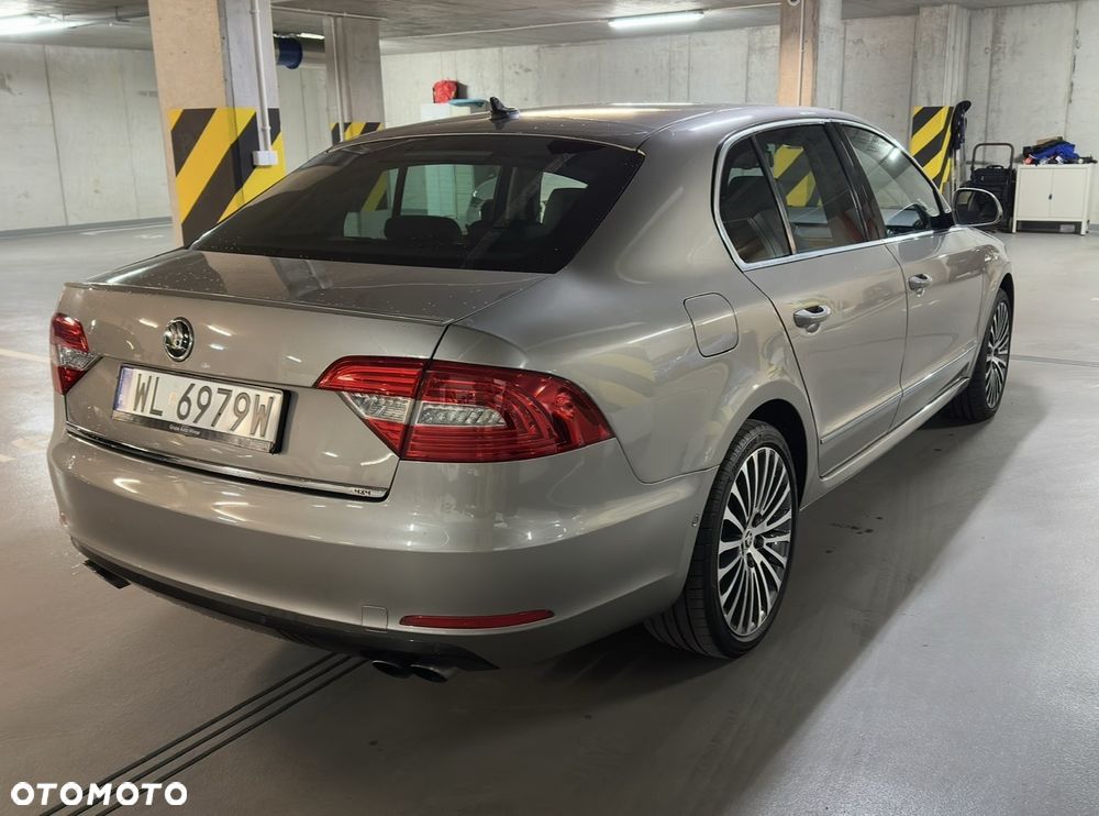 Skoda Superb 3.6 FSI 4x4 L&K DSG - 3