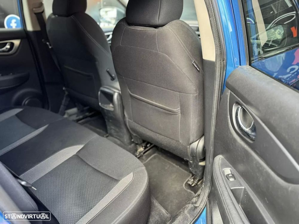 Nissan Qashqai 1.5 dCi N-Connecta J18 - 14