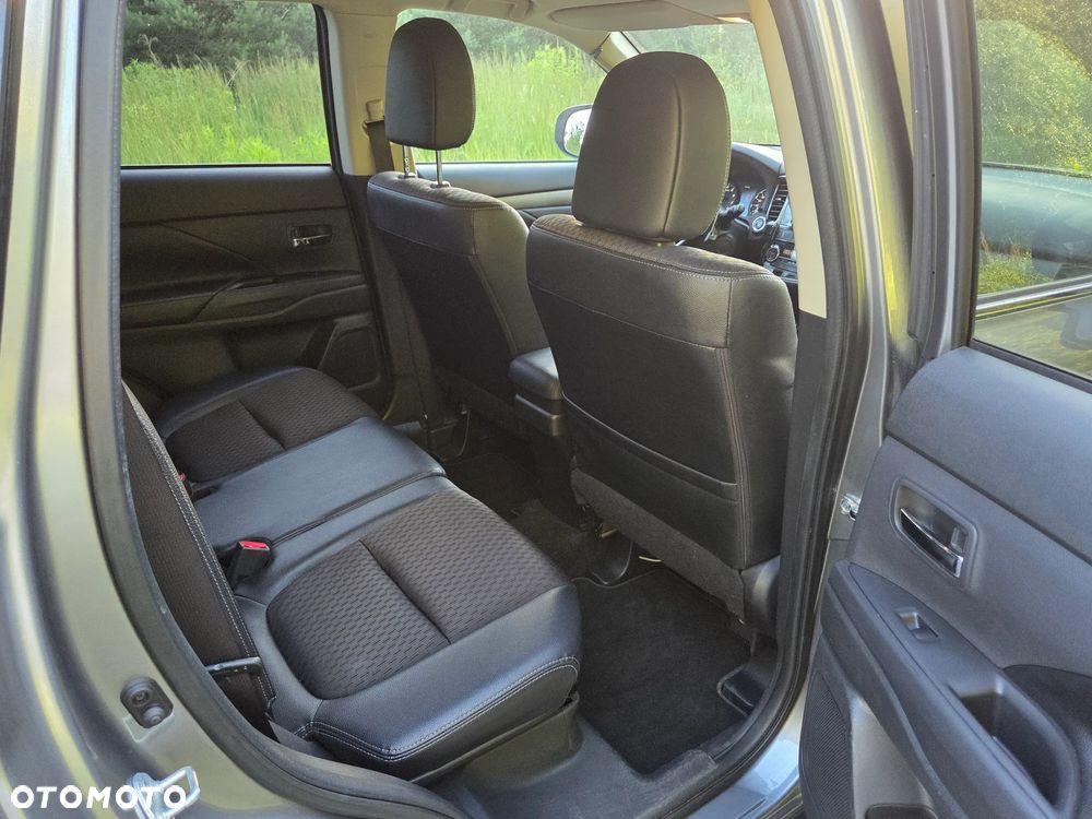 Mitsubishi Outlander 2.0 Intense + CVT - 8