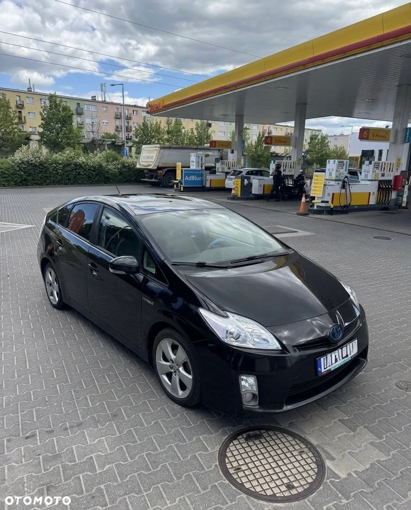 Toyota Prius 1.8 HSD Luna - 1