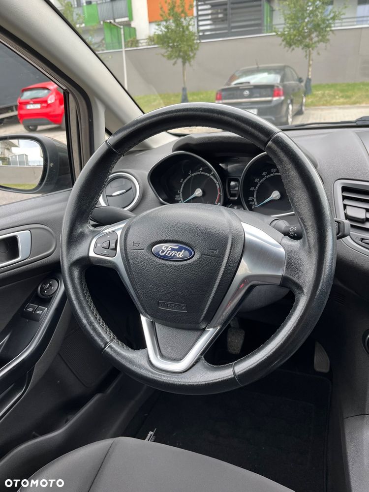 Ford Fiesta 1.25 Gold X EU6 - 26