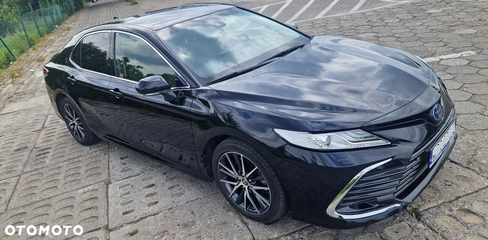 Toyota Camry ver-2-5-hybrid-executive-cvt - 3