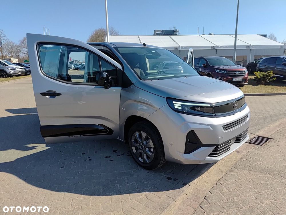 Opel Combo Cargo Combo Cargo Furgon M TECH Diesel 130KM Automat - 13
