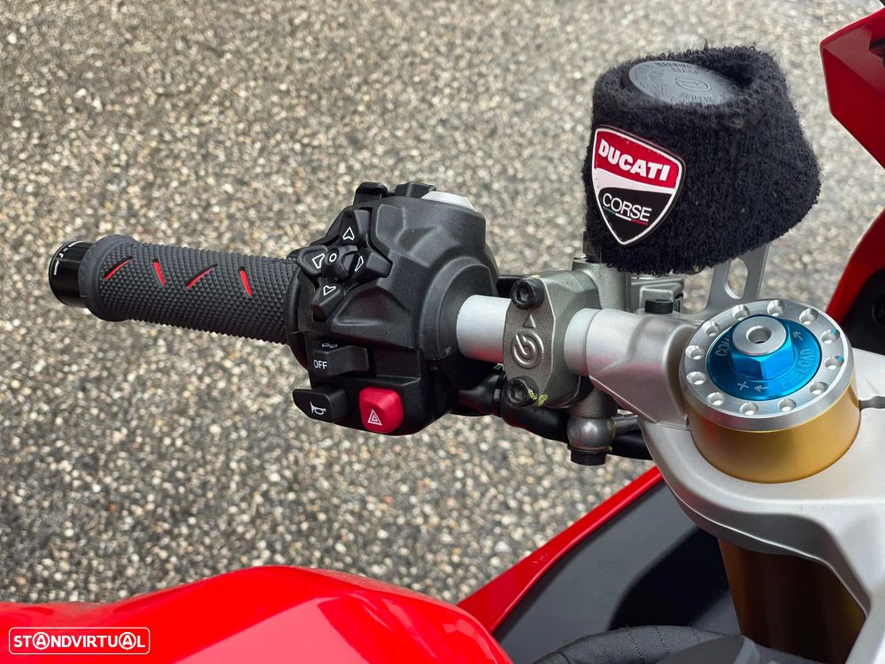 Ducati Panigale V2 S - 5