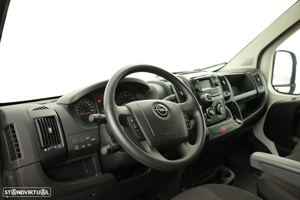 Opel 3.5t heavy 2.2 d l4h2 - 5