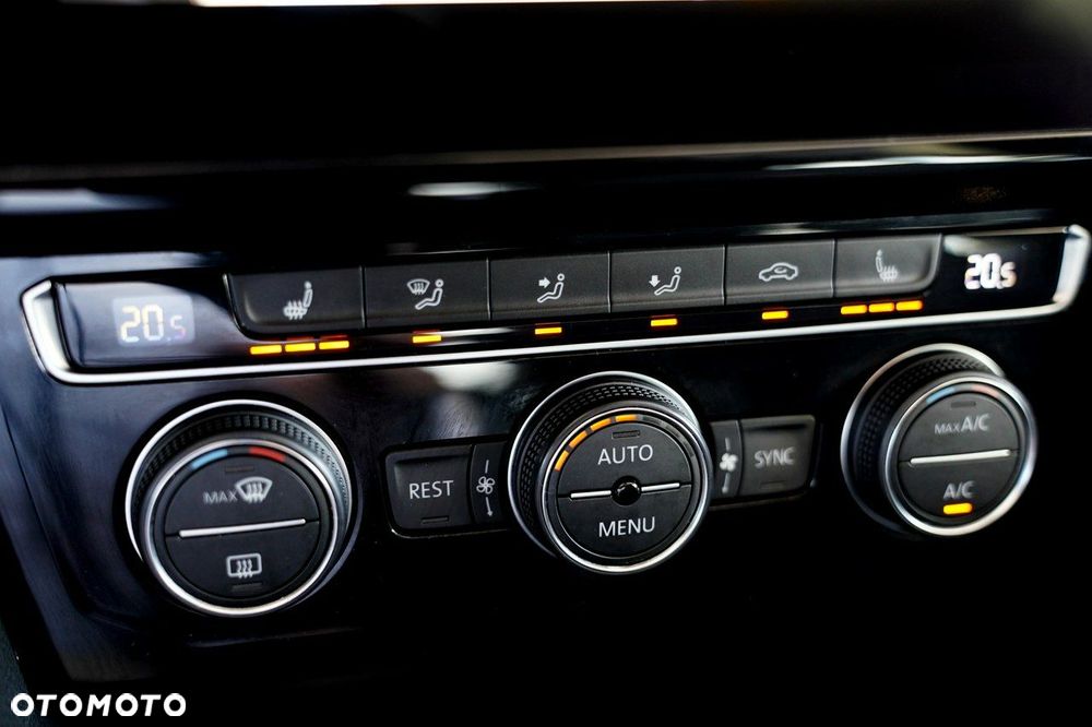 Volkswagen Arteon 2.0 TDI SCR DSG R-Line Edition - 27