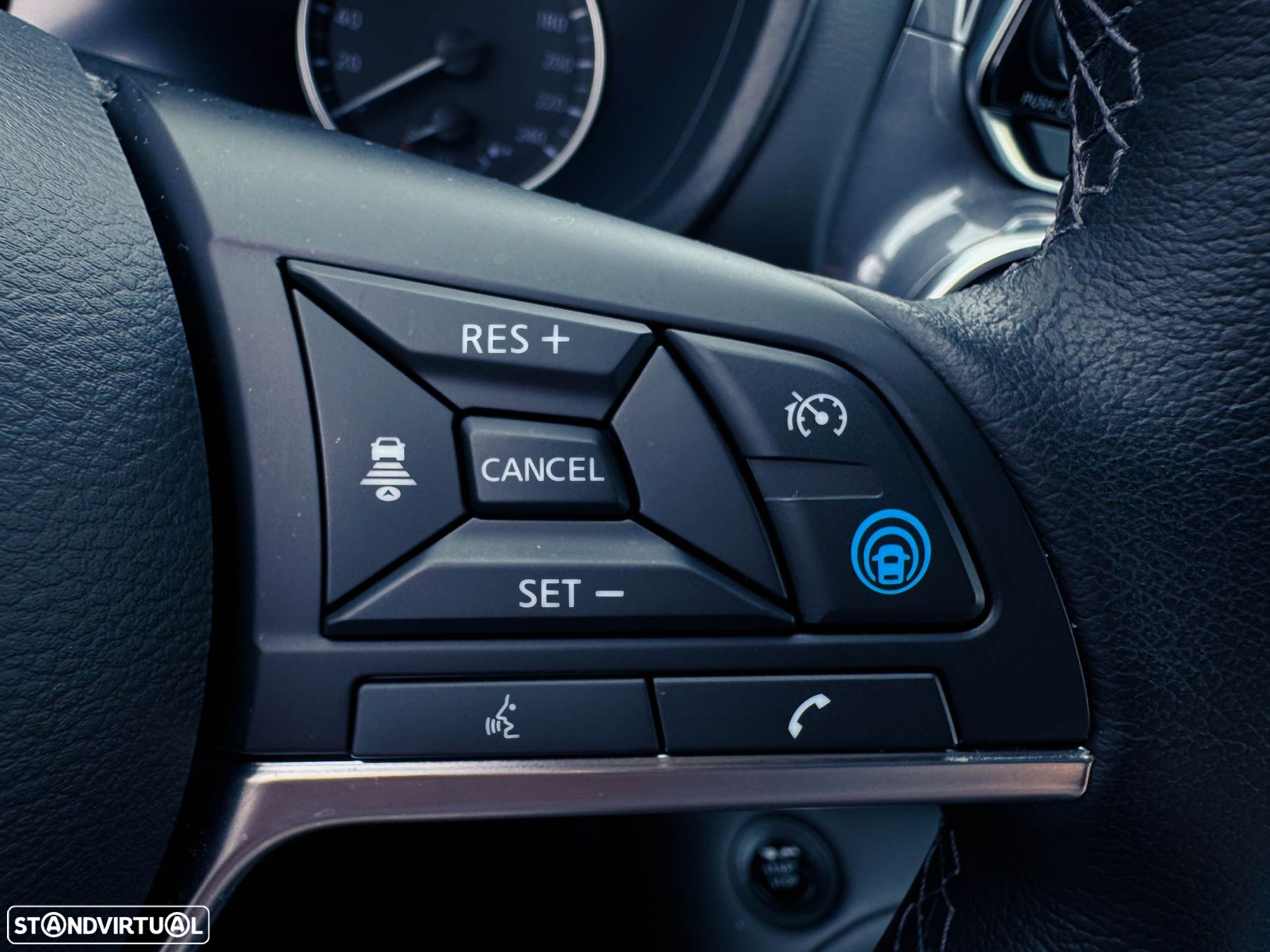 Nissan Juke 1.6 Hybrid Tekna - 11
