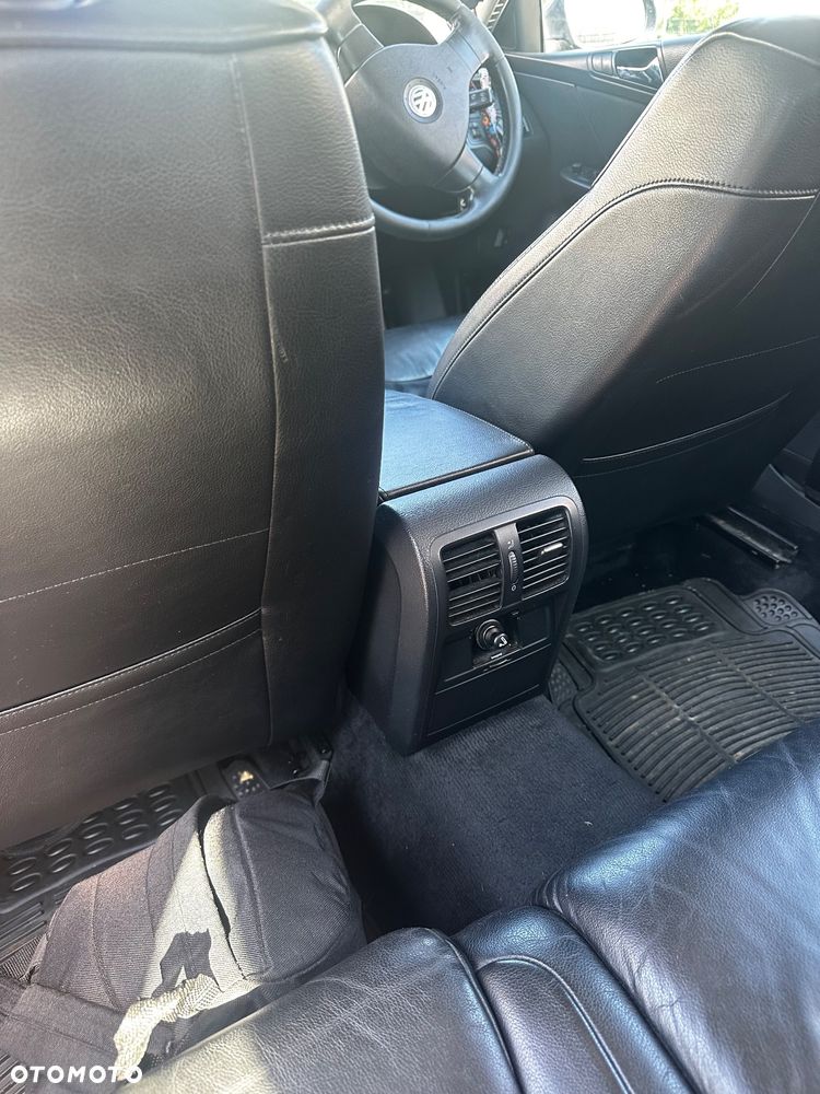 Volkswagen Passat - 11