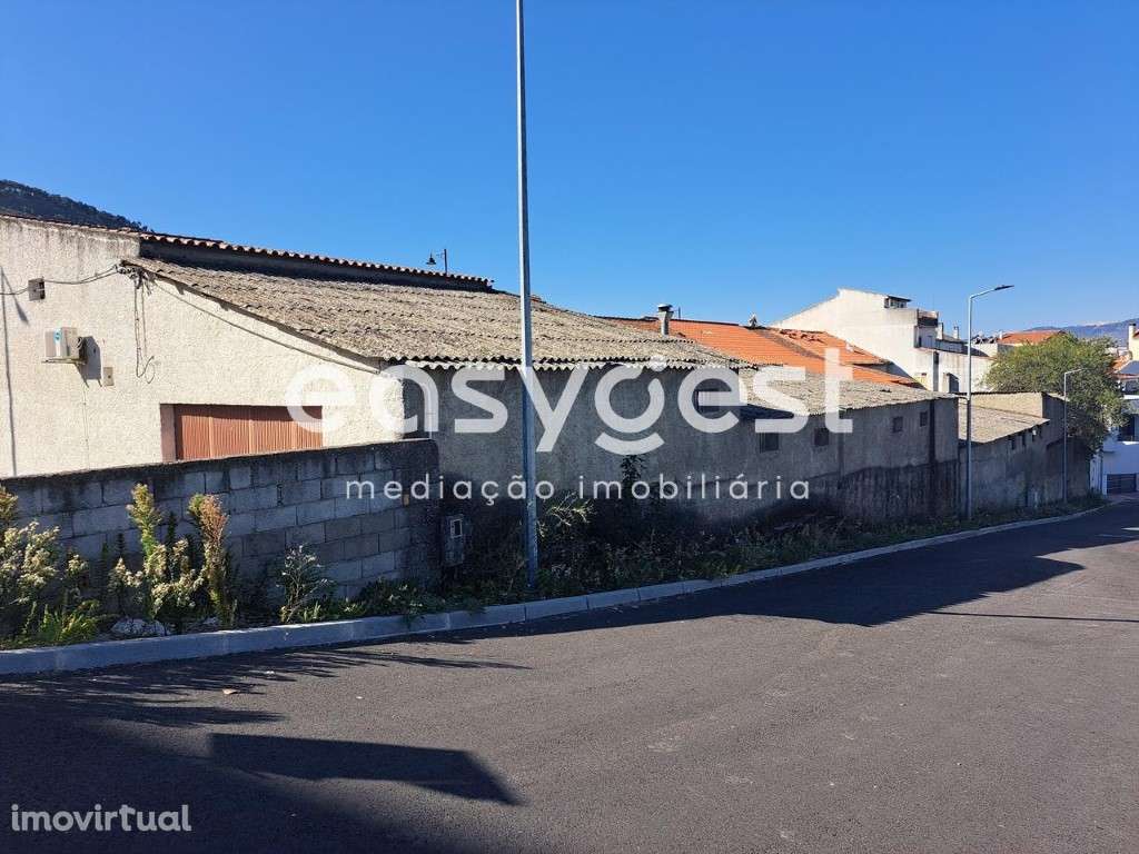 Armazém de 300 M2, com logradouro, no Município de Torre de Moncorvo - Grande imagem: 3/15