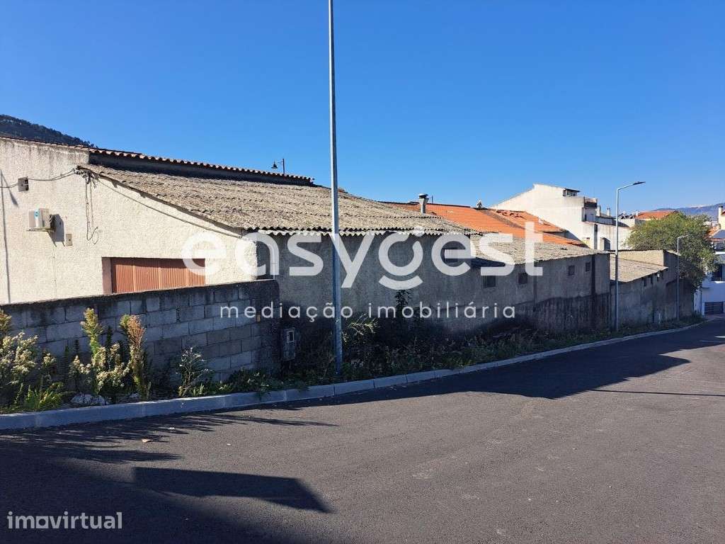 Armazém de 300 M2, com logradouro, no Município de Torre de Moncorvo - Grande imagem: 3/15