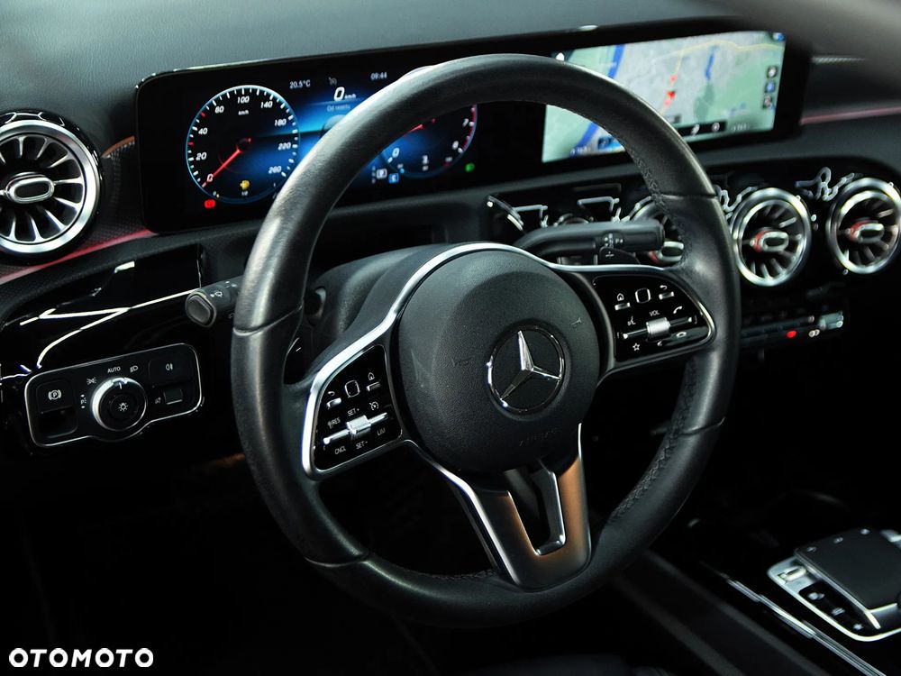 Mercedes-Benz Klasa A 200 Progressive 7G-DCT - 20