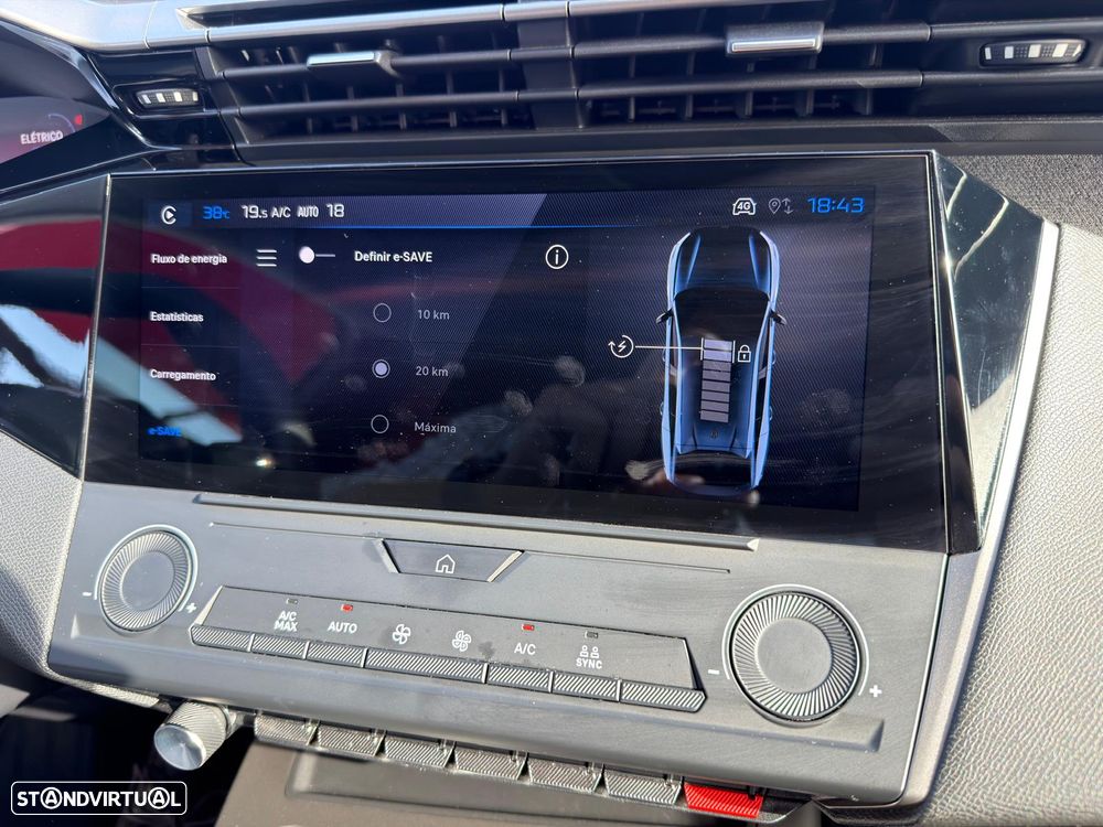 Peugeot 408 1.6 Hybrid Allure e-EAT8 - 30