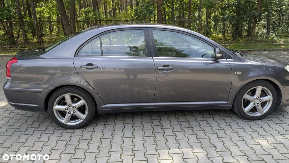 Toyota Avensis 2.2 D-CAT Prestige NAVI - 23