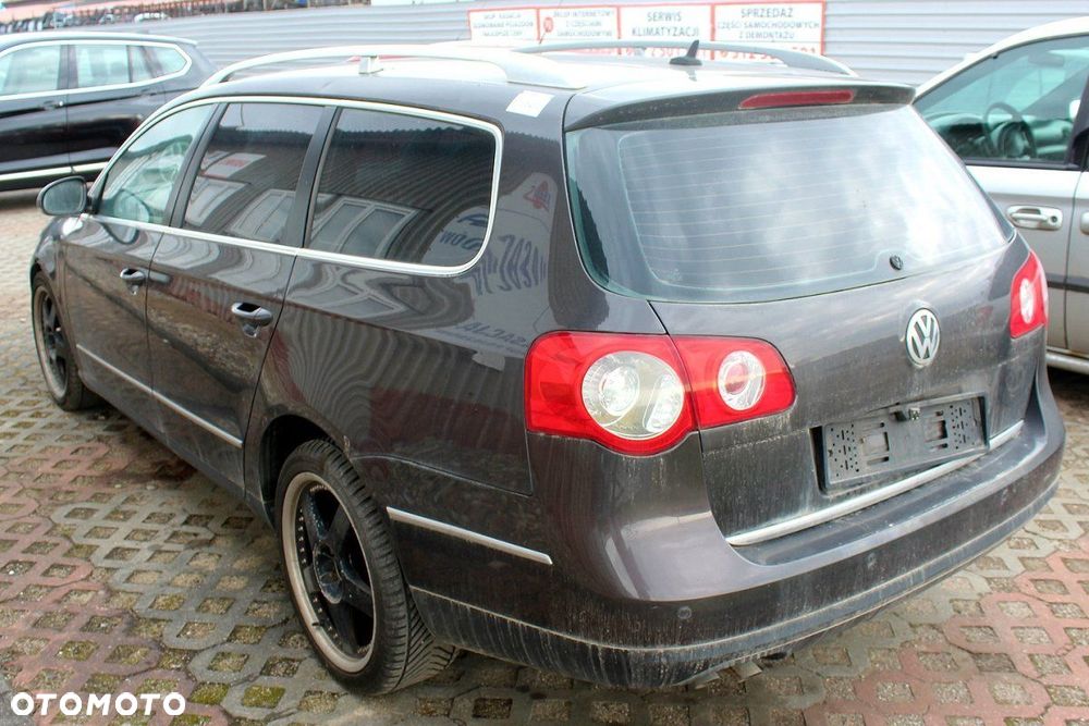 VW Passat B6 2005 2.0TDI BMP Kombi (MASKA, ZDERZAK, LAMPA, BŁOTNIK, DRZWI, SZYBA, FOTEL) - 4
