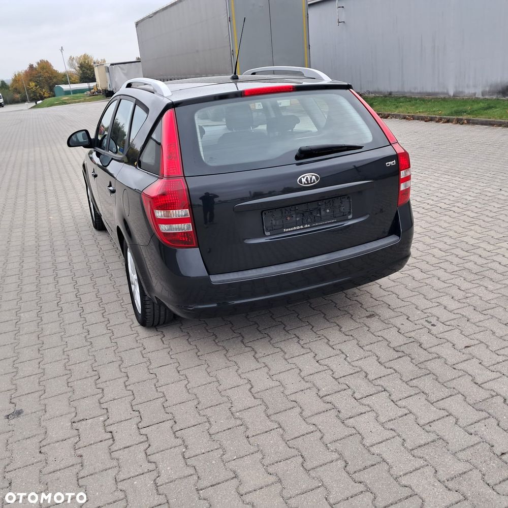 Kia Ceed - 6