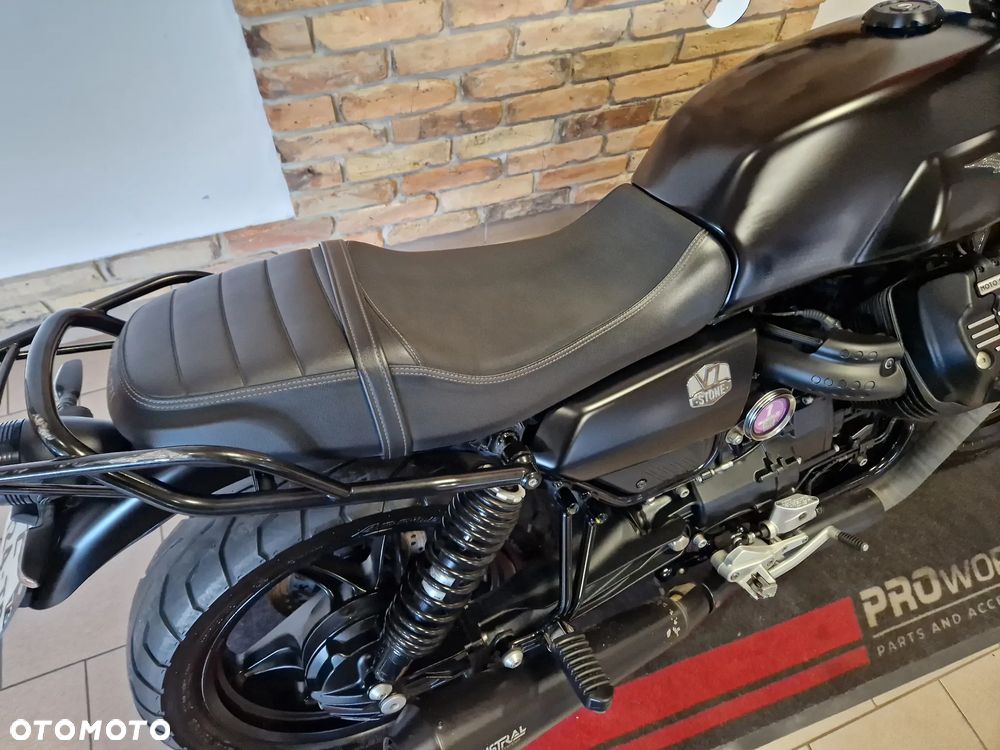 Moto Guzzi V7 - 29