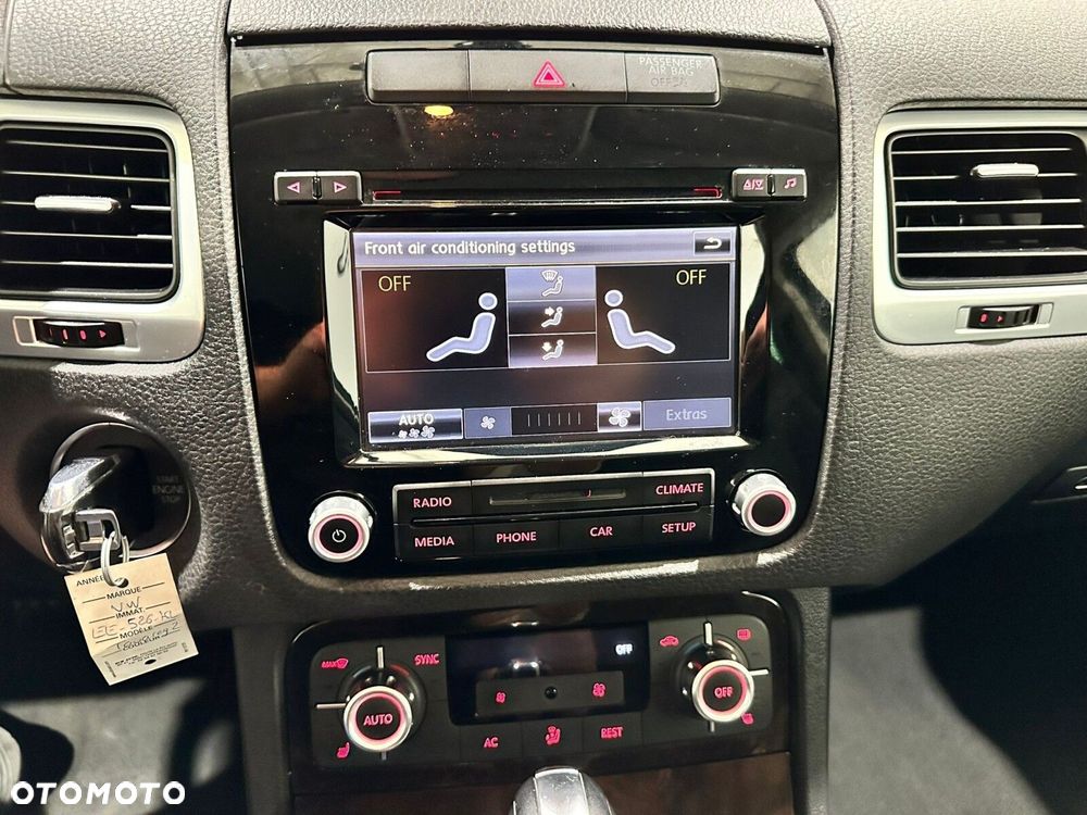 Volkswagen Touareg - 32