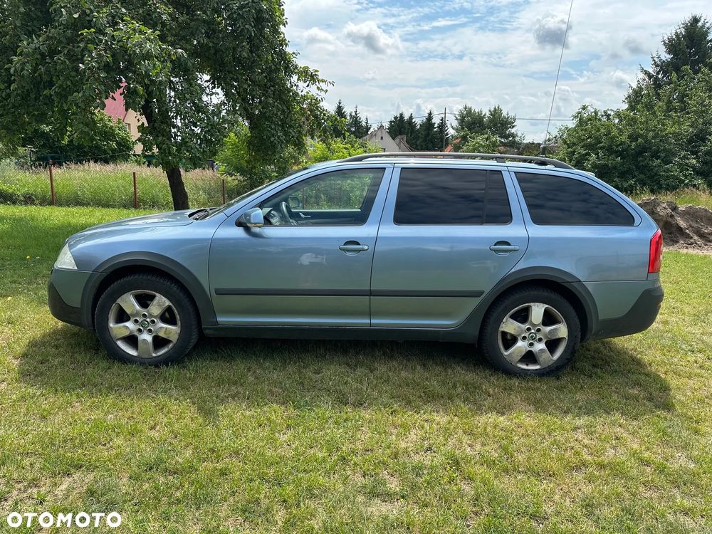 Skoda Octavia 2.0 TDI DPF 4x4 Scout - 4