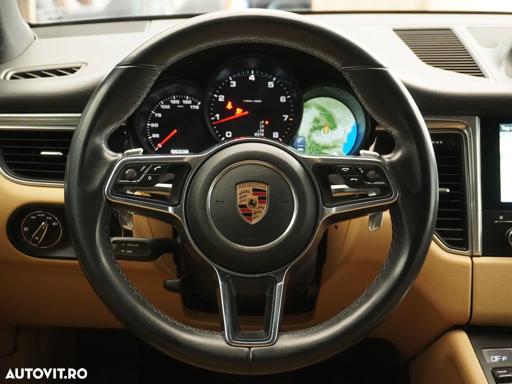 Porsche Macan Standard - 38