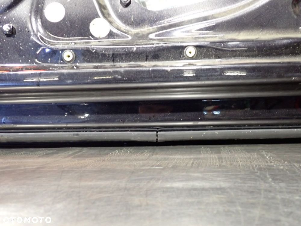 DRZWI LEWY PRZÓD VOLKSWAGEN GOLF V - 25