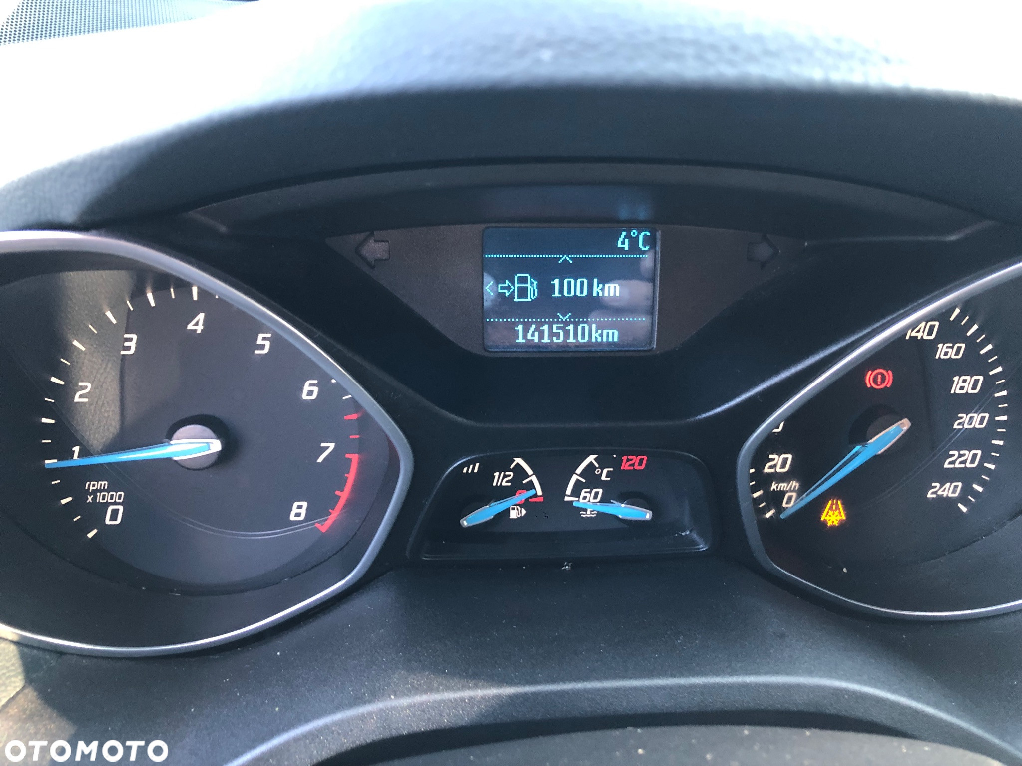 Ford Grand C-MAX - 28