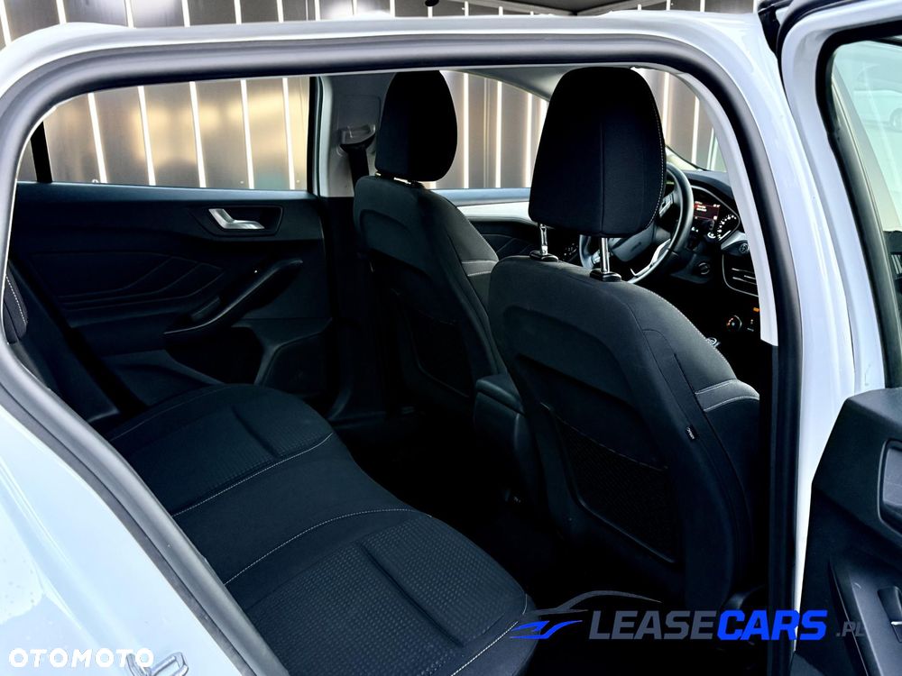 Ford Focus 2.0 EcoBlue Start-Stopp-System COOL&CONNECT - 22
