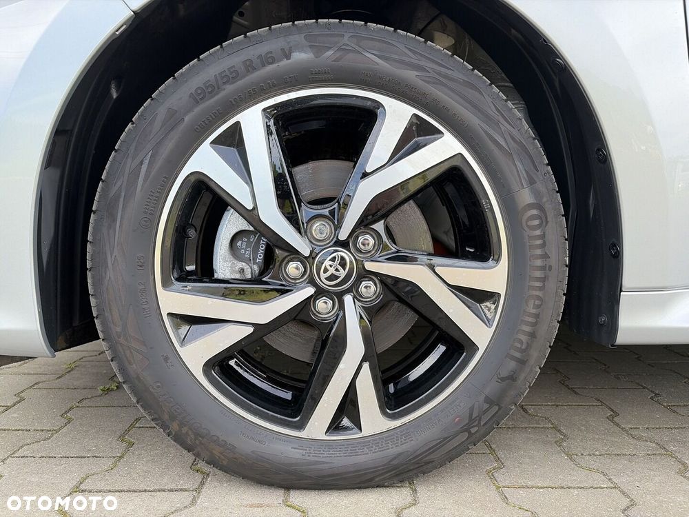 Toyota Yaris Hybrid 1.5 Style - 26