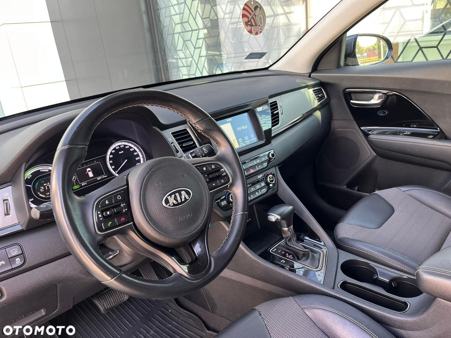 Kia Niro 1.6 GDI Hybrid L - 14