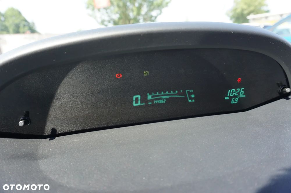 Toyota Yaris 1.33 VVT-i Cool - 35