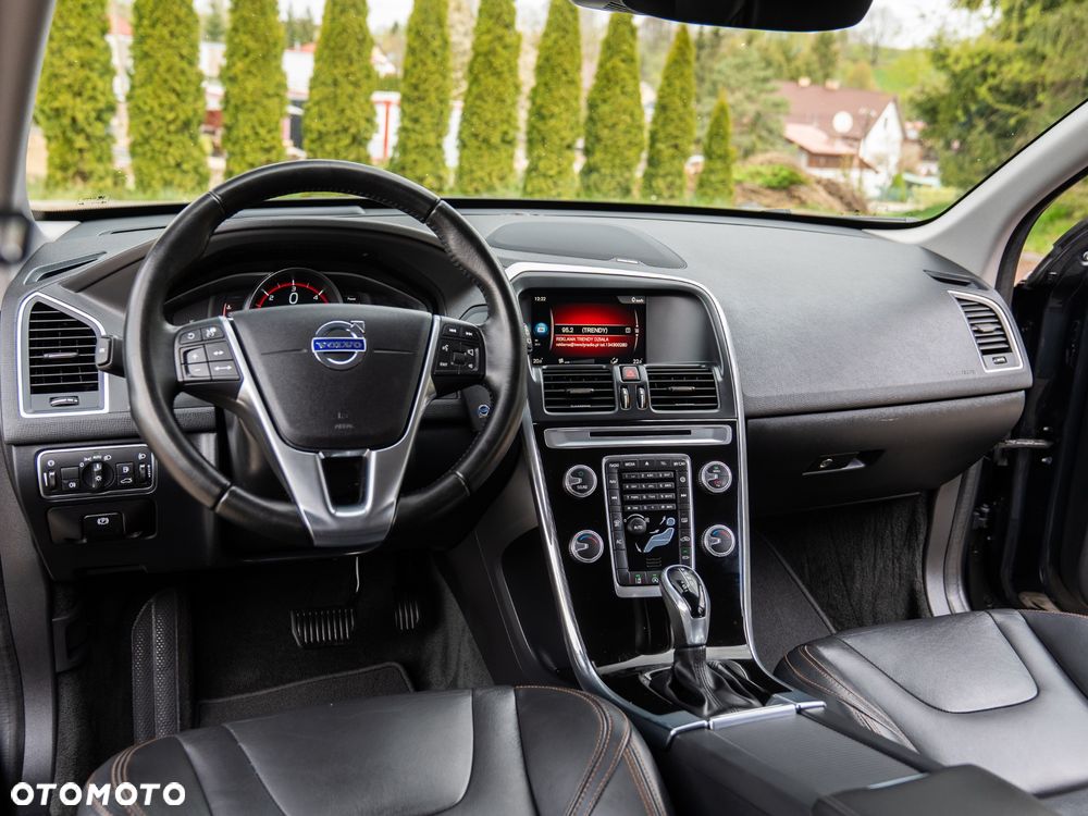 Volvo XC 60 D3 Geartronic Momentum - 30