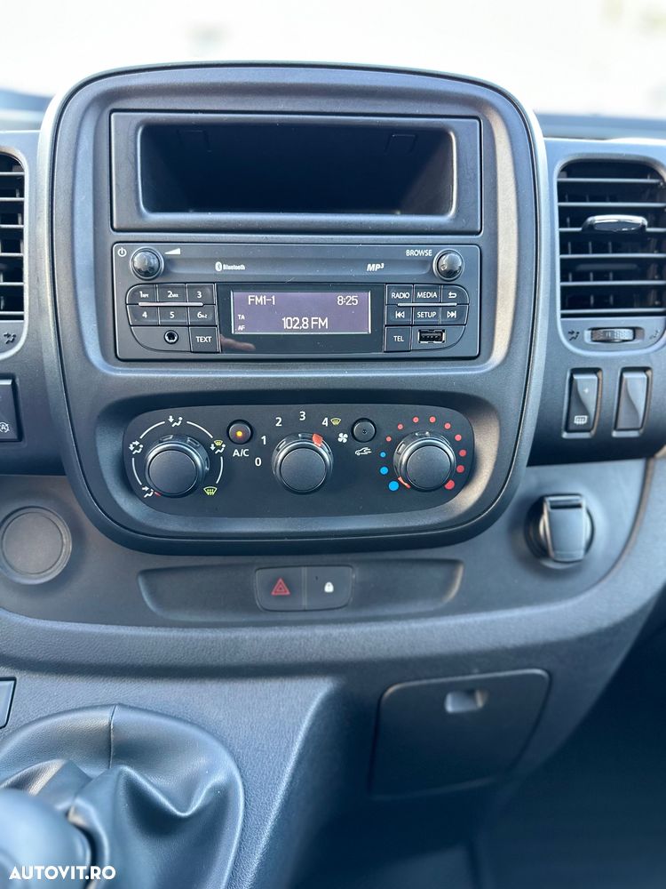 Renault Trafic - 14