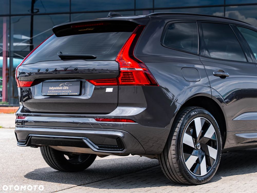 Volvo XC 60 T6 Plug-In Hybrid AWD R-Design - 14