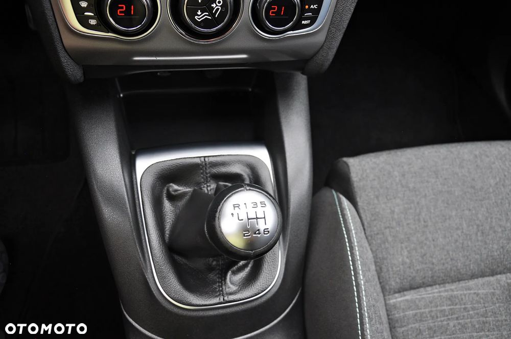 Citroën C4 1.2 e-THP Exclusive - 28