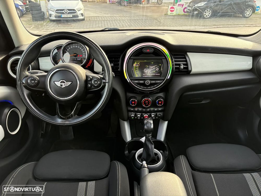MINI 5 Portas Cooper SD Aut. - 10