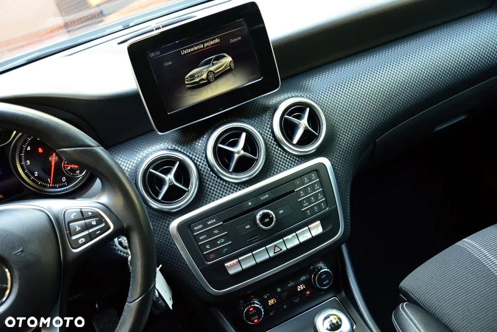 Mercedes-Benz Klasa A 200 (BlueEFFICIENCY) Urban - 10