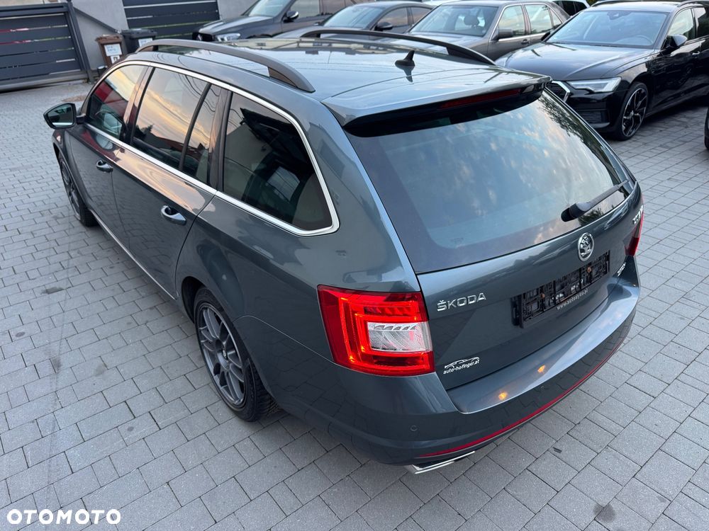 Skoda Octavia 2.0 TSI RS - 12