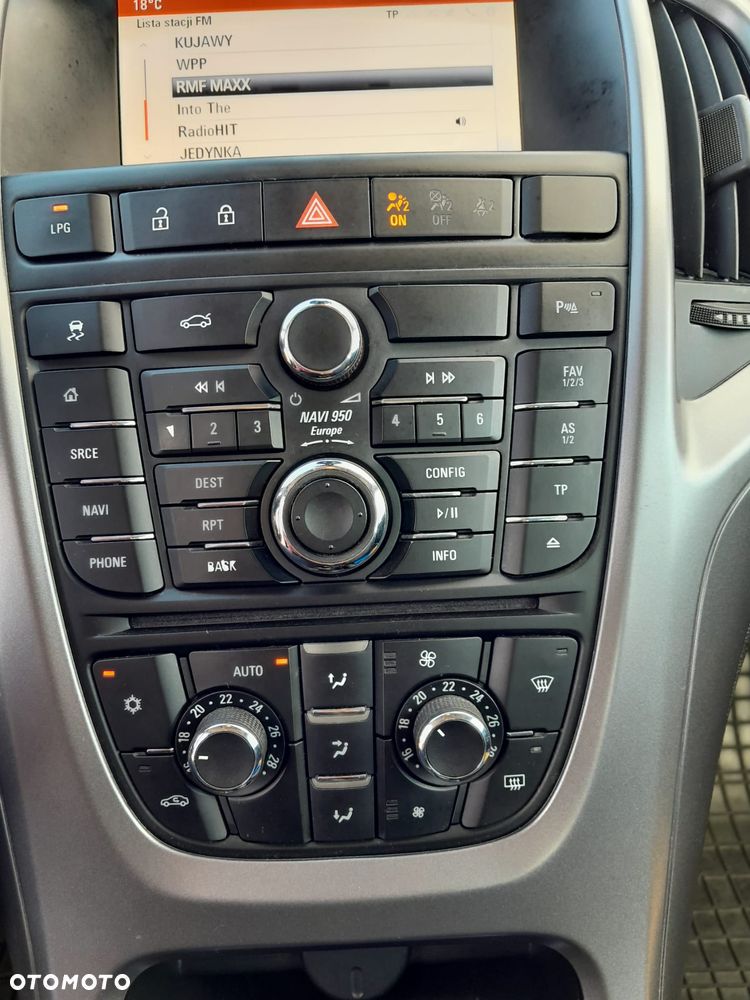 Opel Astra 1.4 T Business EU6 - 26