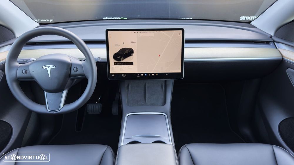 Tesla Model Y RWD - 14