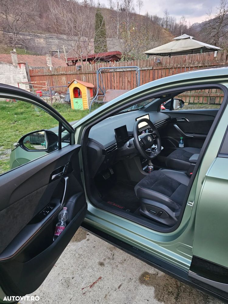 MG MG4 EV 64 kWh XPower - 16