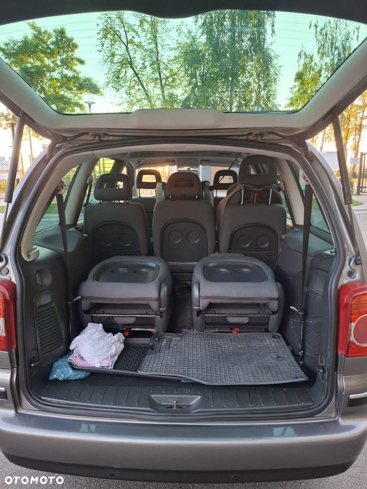 Volkswagen Sharan - 8