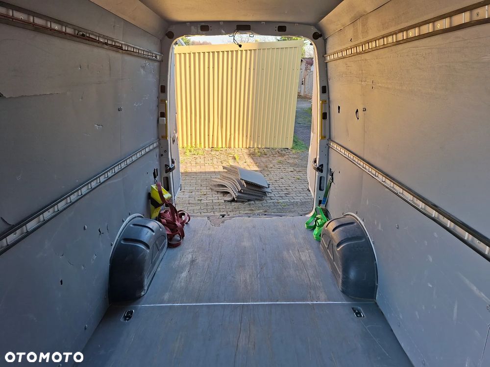 Volkswagen CRAFTER - 8