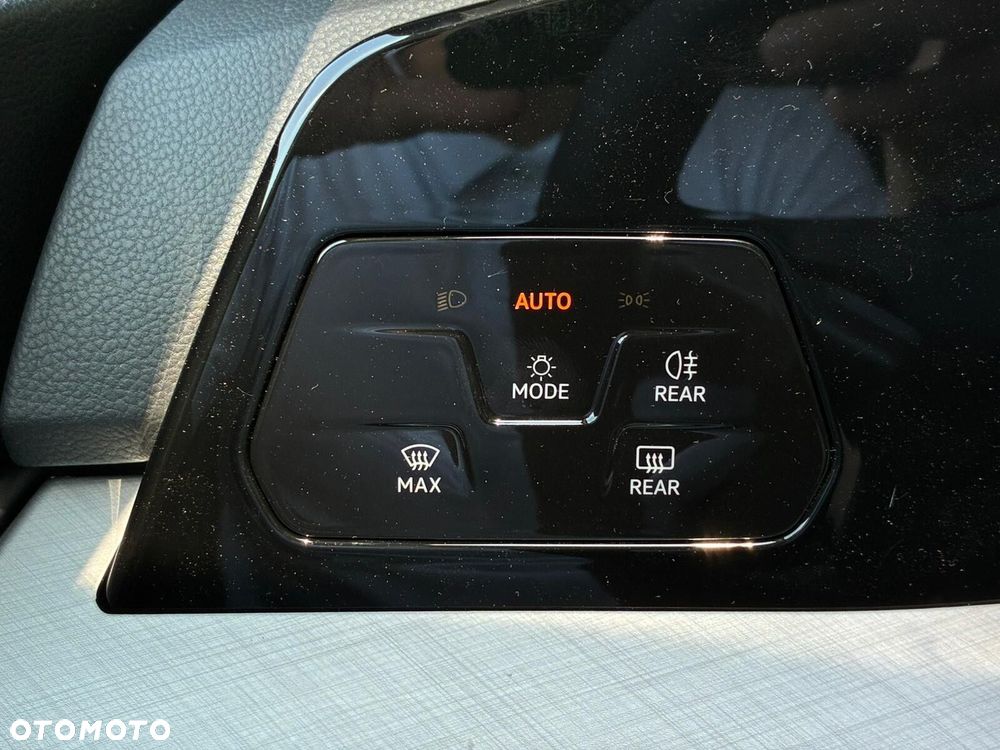 Volkswagen Golf Variant - 23