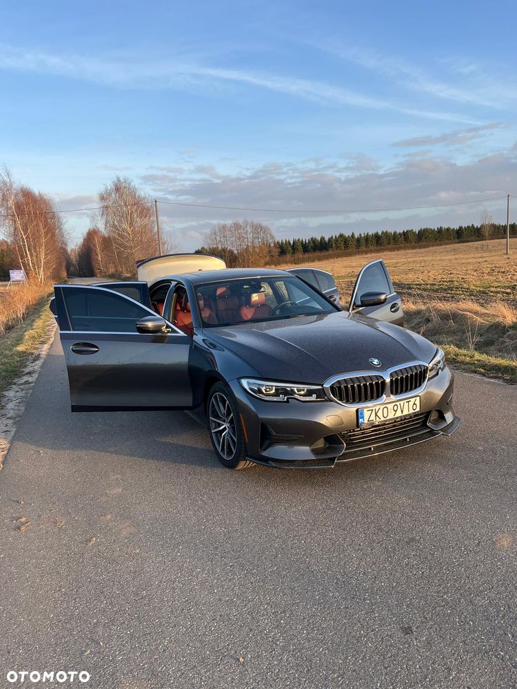 BMW Seria 3 330i xDrive M Sport - 9