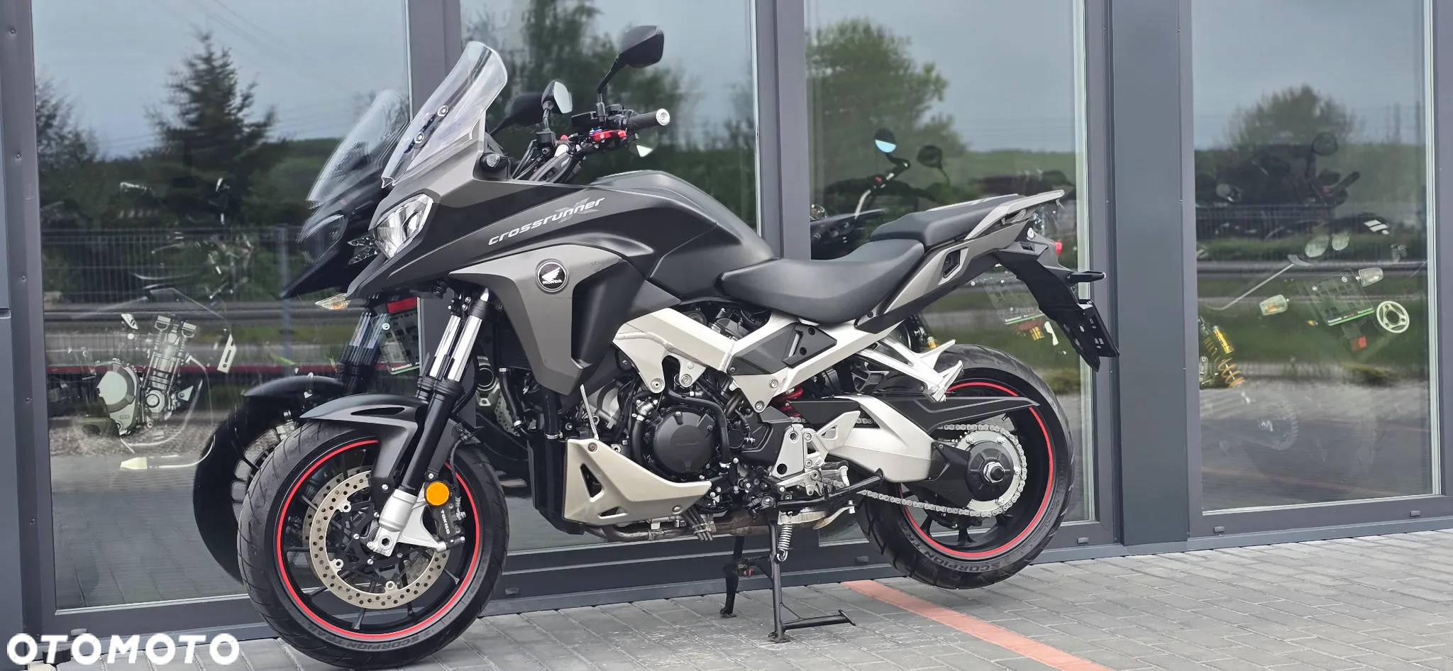 Honda VFR - 23
